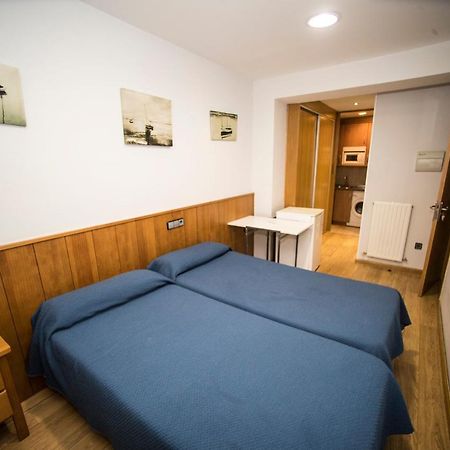 Hostal Caballeros Сория Екстериор снимка