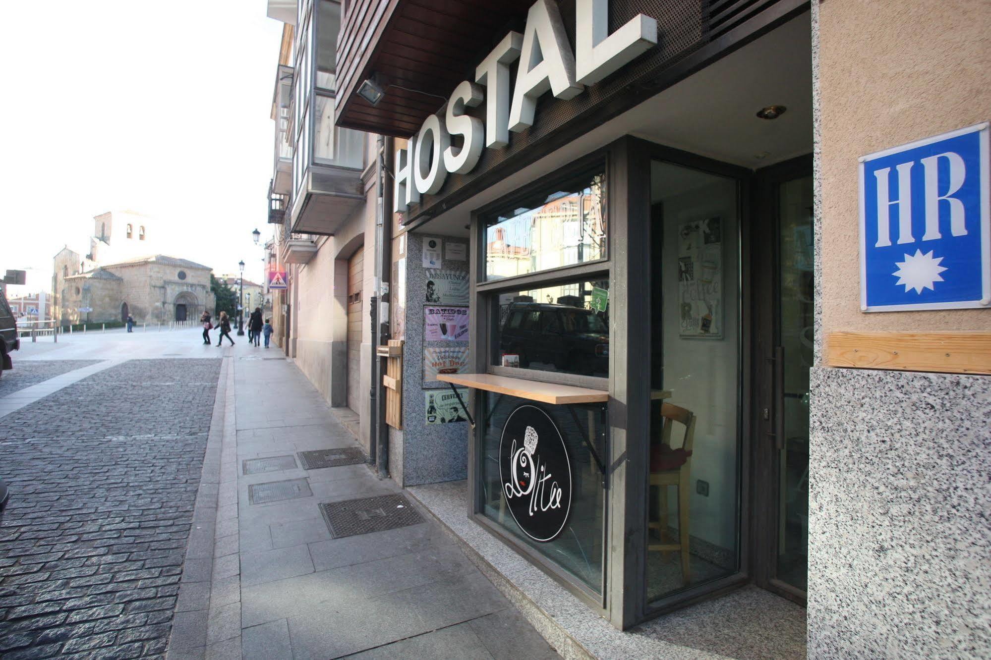 Hostal Caballeros Сория Екстериор снимка